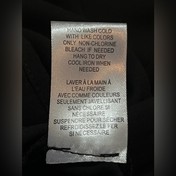 DR2 Black Long Sleeve Blouse Embroidered Accents SZ Small Business Wear - Picture 11 of 12